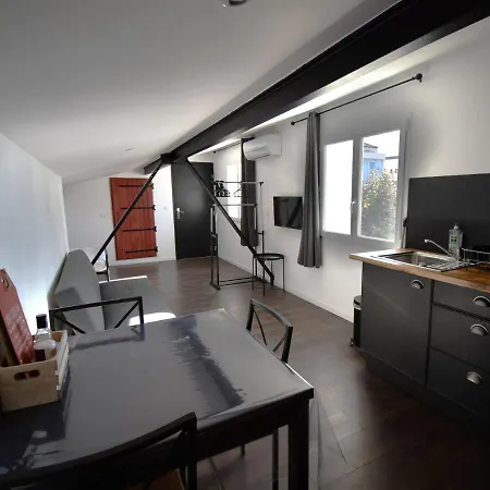 Studio Industriel A 50 M De La Plage Et Du Port Meze Exterior photo